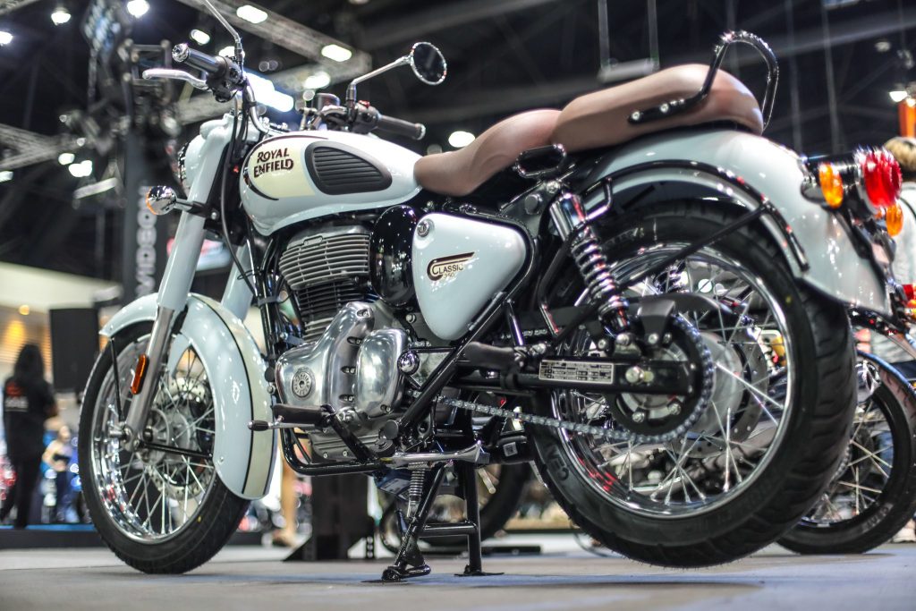 โมเดลสุดฮอต Classic 350 โมเดลสุดฮอต Classic 350