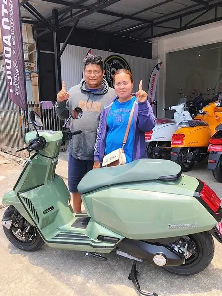 ส่งมอบกันรัวๆอีกแล้ว กับ Lambretta X300